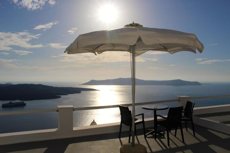 Asma Suites Apartment in Thera