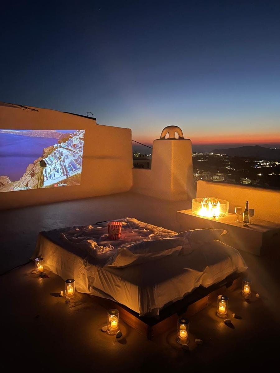 Luna Santorini Suites Apartment in Santorini