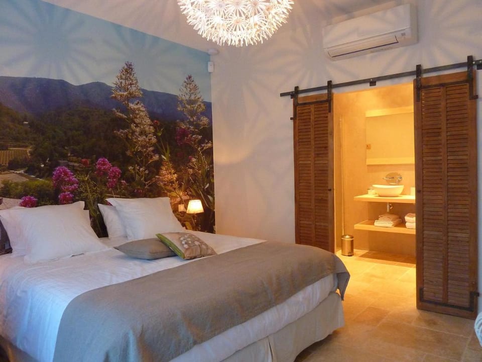 Les Mazets du Luberon Bed and Breakfast in Provence-Alpes-Côte d'Azur
