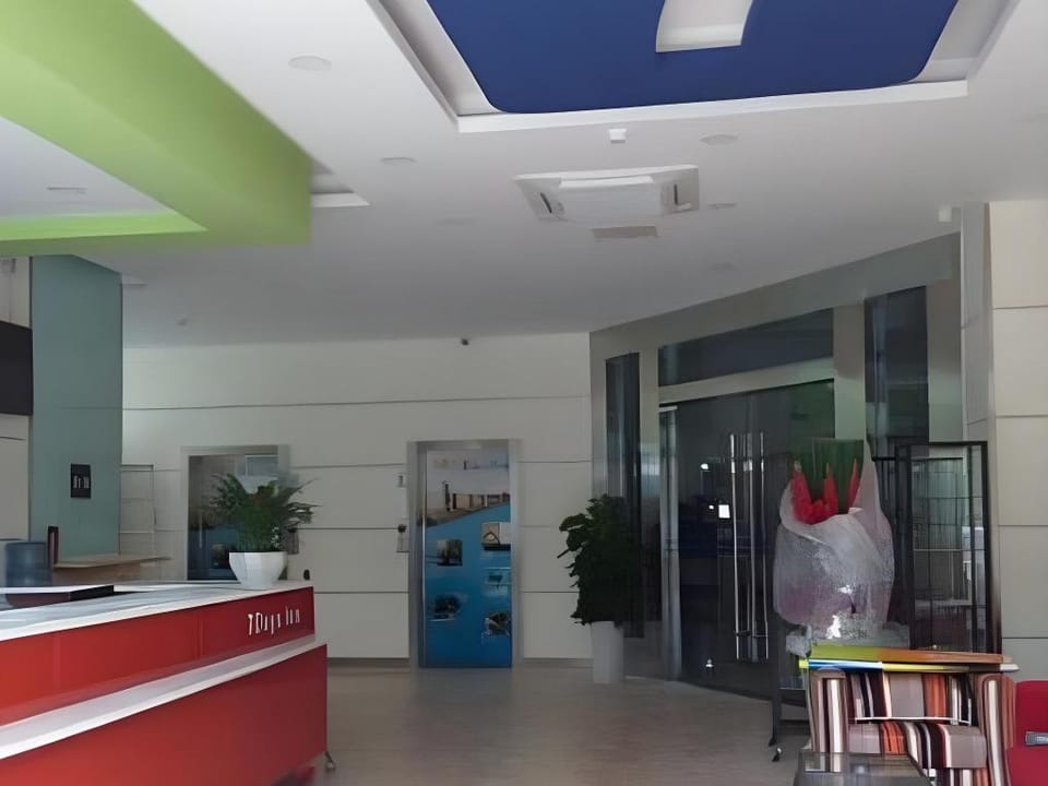 7 Days Inn Chengdu Wuhoucu Bridge Branch Hotel in Chengdu