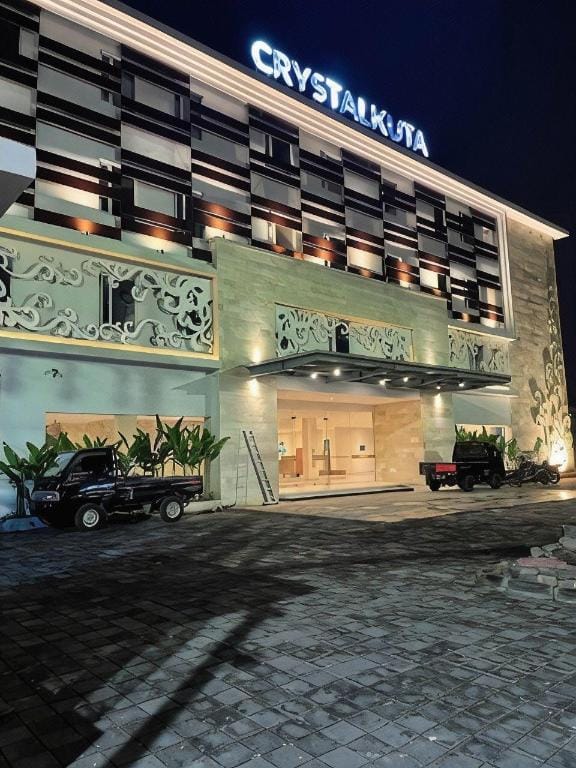 CRYSTALKUTA Hotel - Bali Hotel in Kuta
