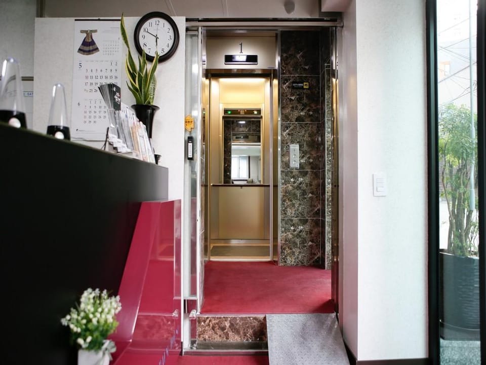 Dream Guest House Myeongdong Bed and Breakfast in Seoul