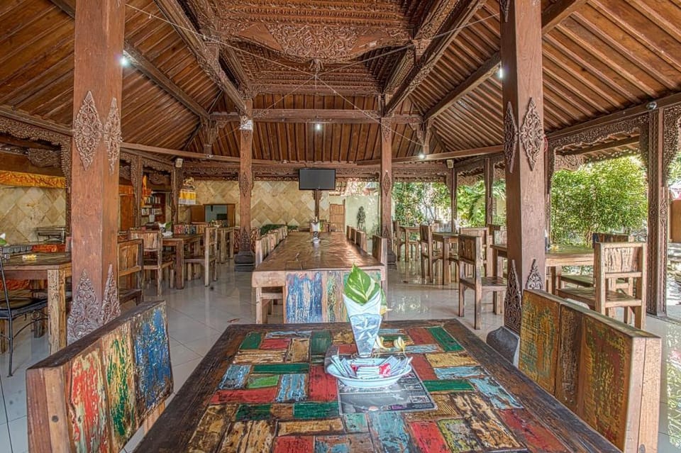 Suriwathi Hotel Hotel in Kuta