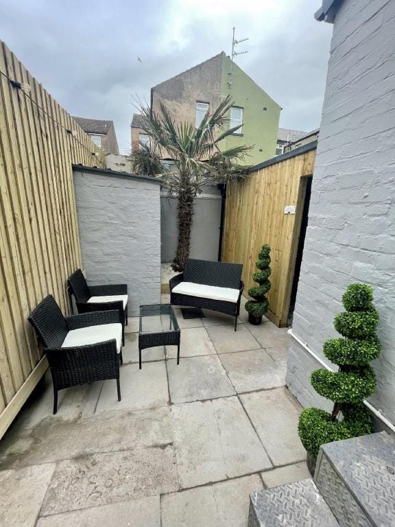 Osborne Luxury Hot Tub and Jacuzzi Suites Apartment in Blackpool