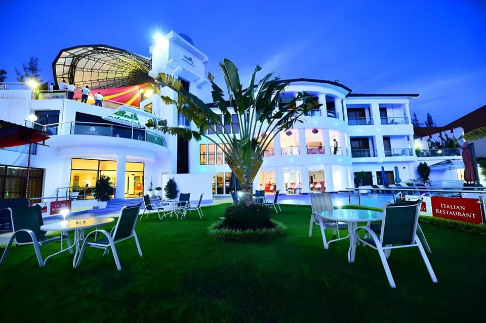 THE MANOR HOTEL Hotel in Africa