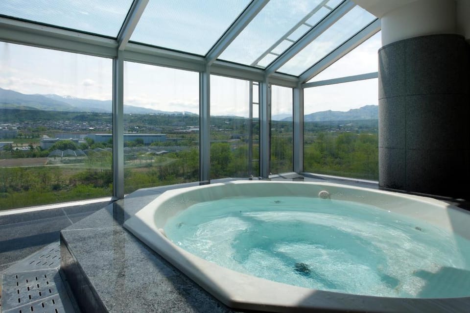 Yuuyu No Sato Yusa Ryokan in Japan