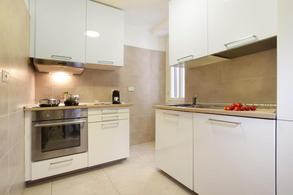 Oriana Homèl Roma Apartment in Rome