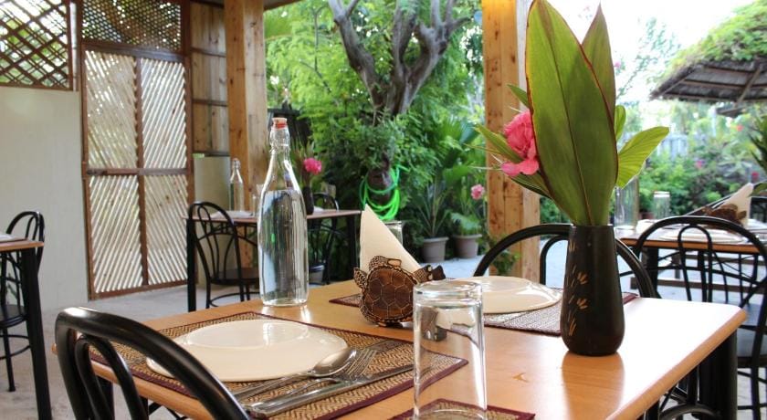 Hanifaru Transit Inn Bed and Breakfast in Maldives