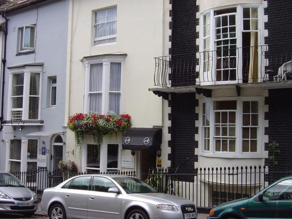 Upper Rock Brighton – Guest House Hotel in Brighton