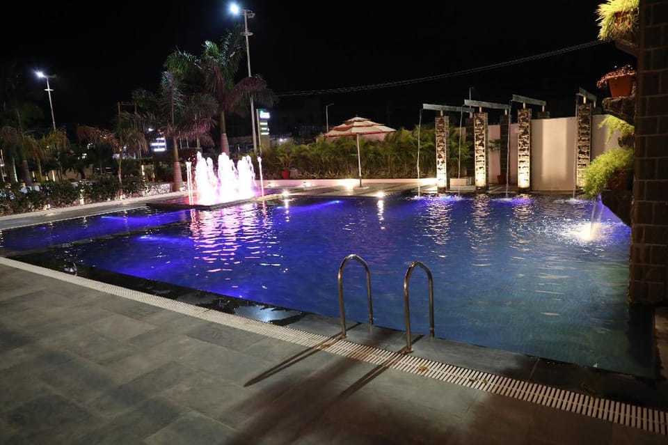 Hotel The Grand Daksh Somnath Hotel in Gujarat