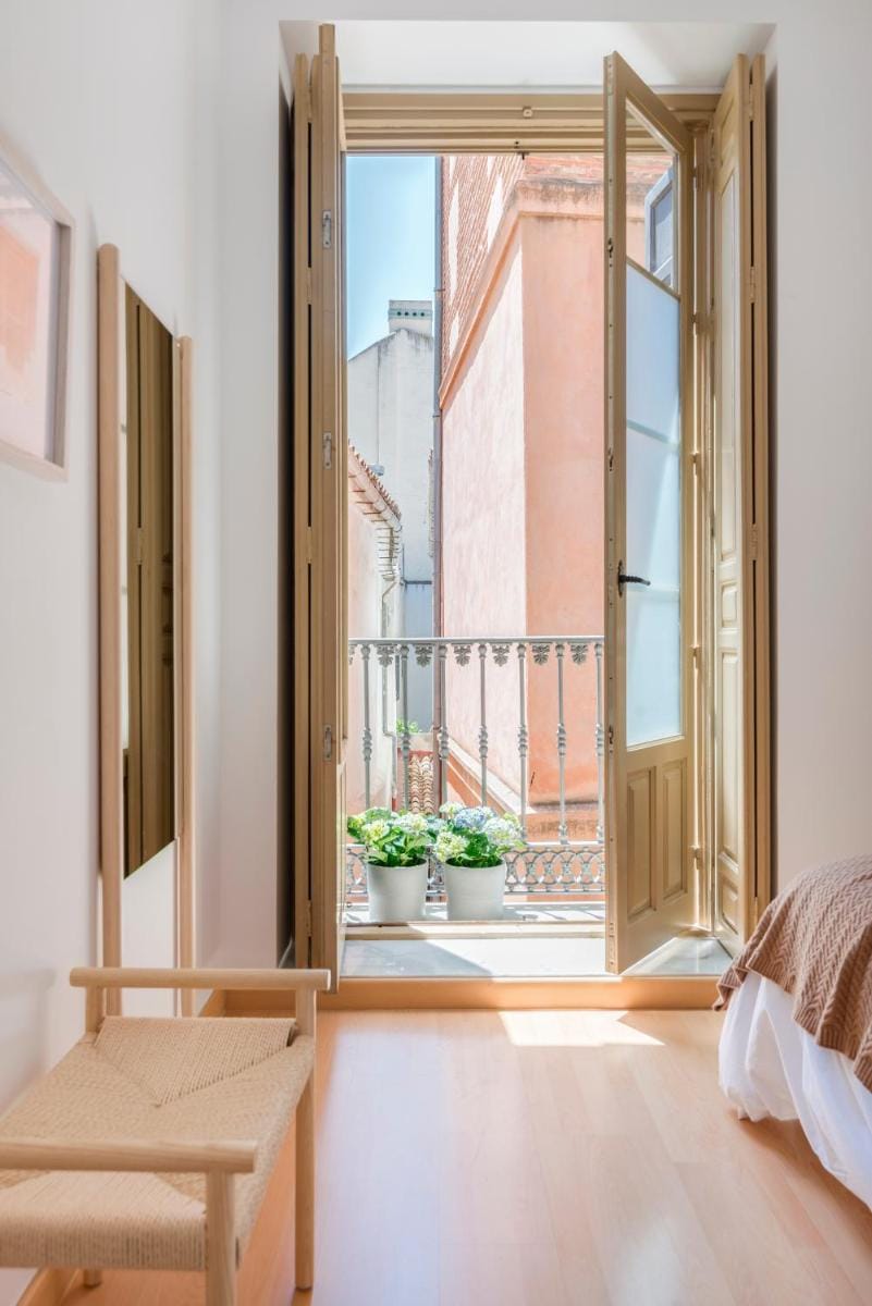 Holidays2Malaga Cathedral View Apartment in Malaga