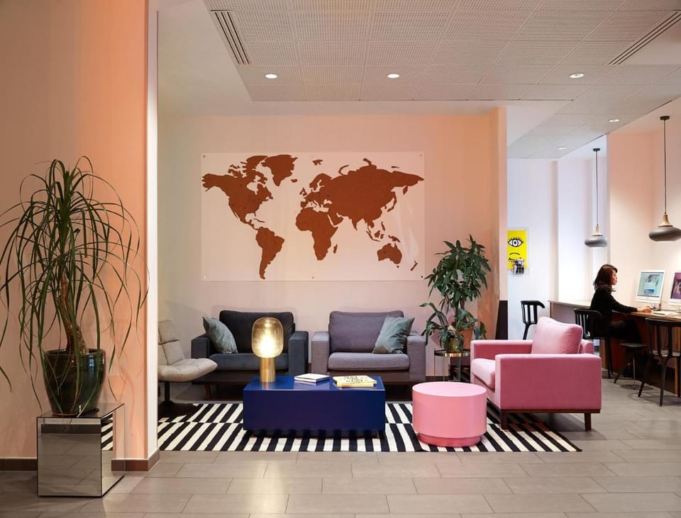 The Social Hub Paris La DÃ©fense Hotel in Puteaux