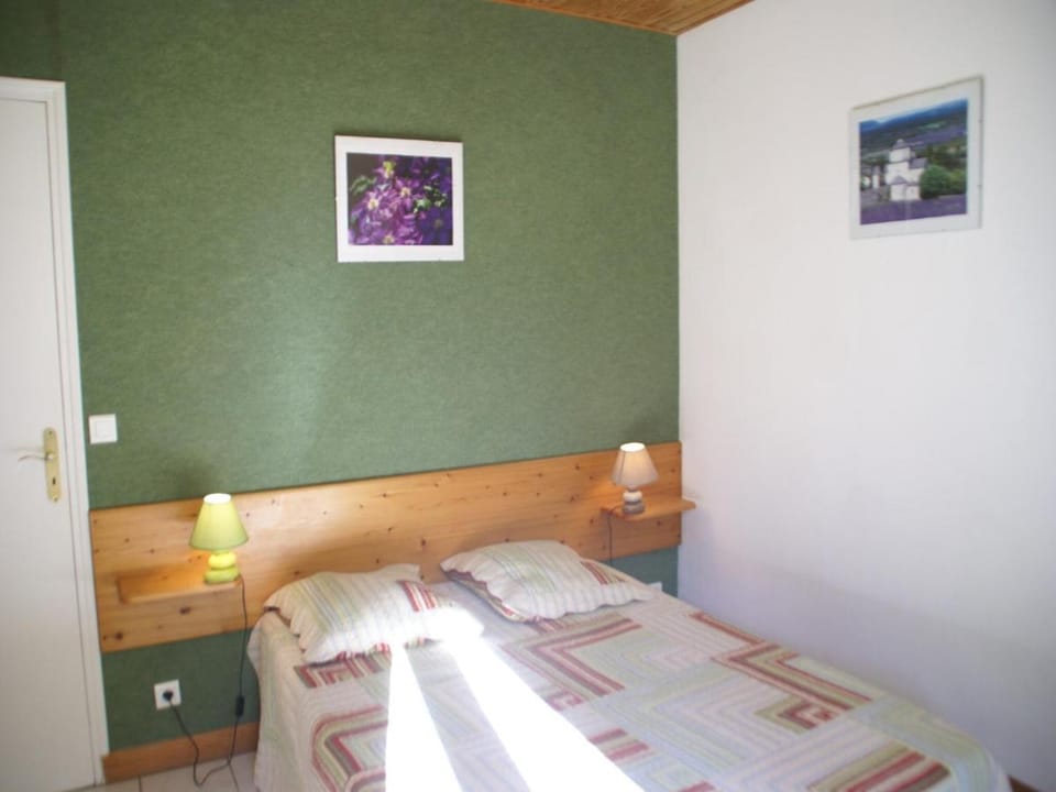Serene Holiday Home in Les Salelles with Swimming Pool Vacation rental in Auvergne-Rhône-Alpes
