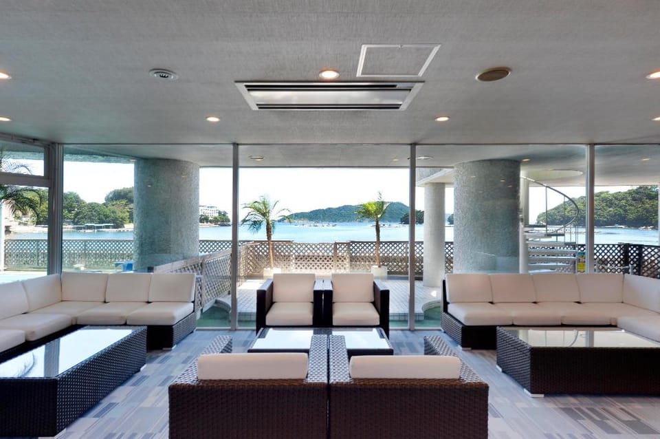 Izumigo Toba Dog Paradise Hotel Ryokan in Tokyo Prefecture