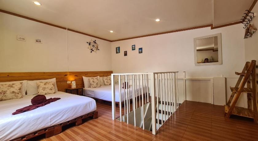 Hello Samed Hotel in Phe