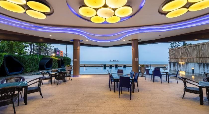 Rodina Beach Hotel Hotel in Pattaya City