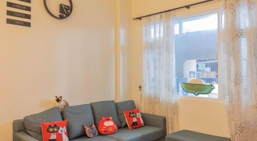 煙燻貓民宿 tesla充電需電洽再訂房-請勿使用A g o d a平台預訂 Bed and Breakfast in Taiwan, Province of China