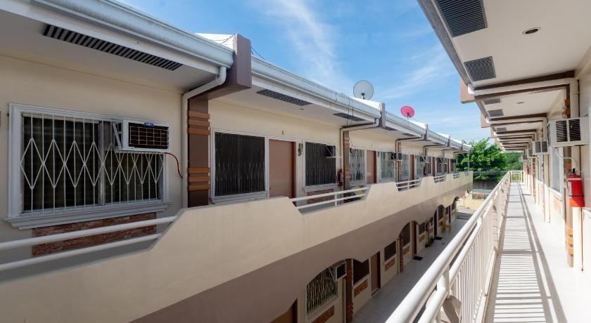 OYO 556 3j's And K Apartment Hotel in Lapu-Lapu City