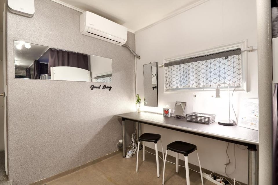 Jun Guesthouse Hongdae Bed and Breakfast in Seoul
