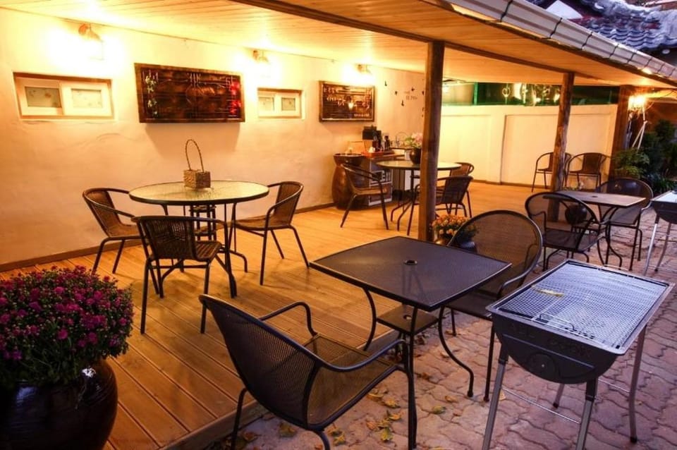 Jeonju Hanok Maeul Alkongdalkong Darakbang Bed and Breakfast in South Korea