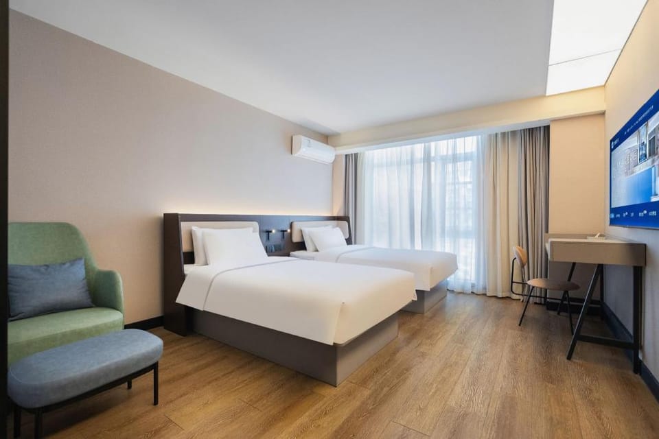 Hanting Hotel Chengdu Hongpailou Metro Station Hotel in Chengdu