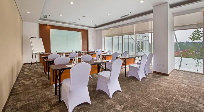 Whiz Prime Hotel Pajajaran Bogor Hotel in West Java
