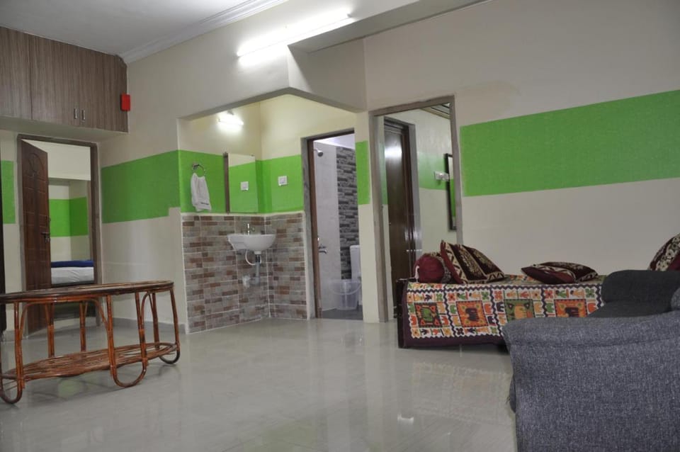 Nayath Serviced Apartments, Homely Stay for Families only since 2011 Close to Bus, Railway Stations, Near to Reliance Mart, Srinivasam complex and many Restaurants Fully Furnished Kitchen Pet Friendly Apartment in Tirupati