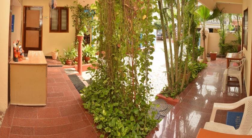 Siva Guest  House Bed and Breakfast in Tamil Nadu