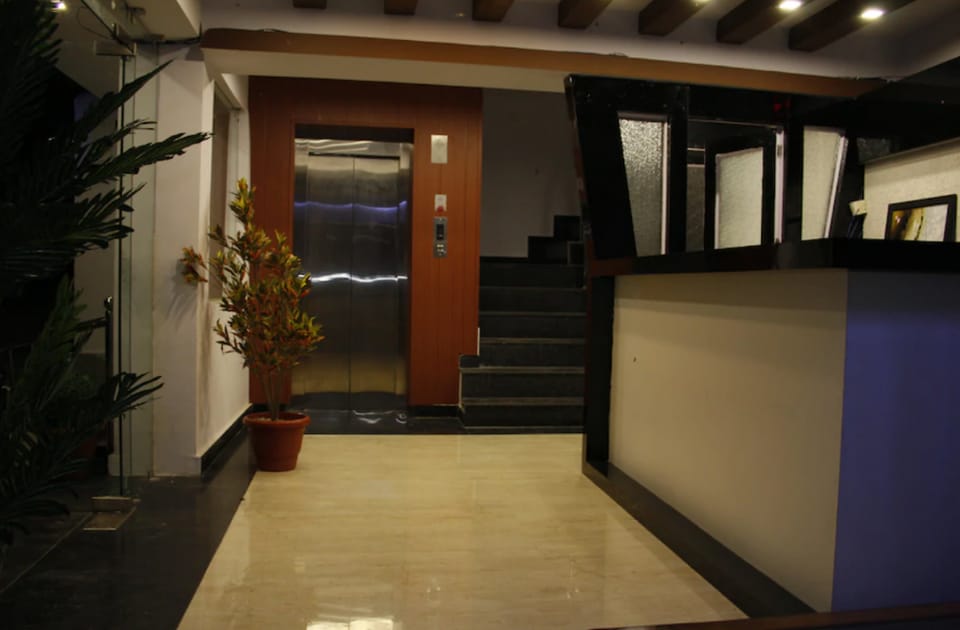 Green Palms Rubystone Exotic Hotel in Uttarakhand