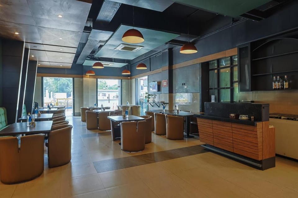 Max Hotels Prayagraj Hotel in Uttar Pradesh