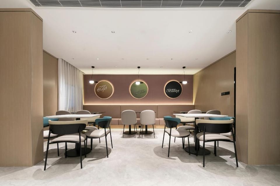 Nihao Hotel Wuhan University of Technology Wenzhi Street Metro Station Hotel in Wuhan