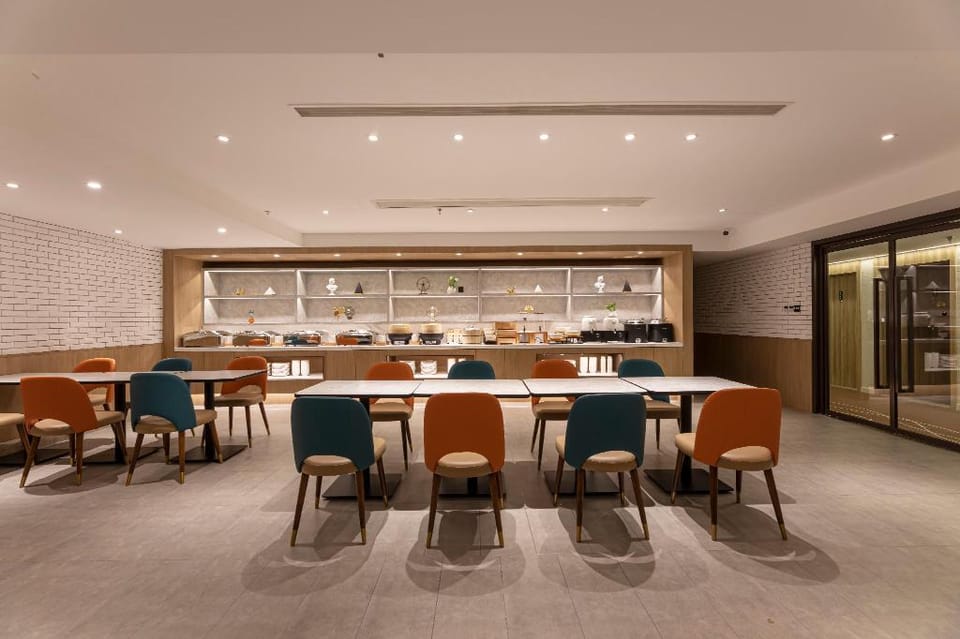 Hanting Hotel Nanjing Dachang Changchong Pedestrian Street Hotel in Nanjing