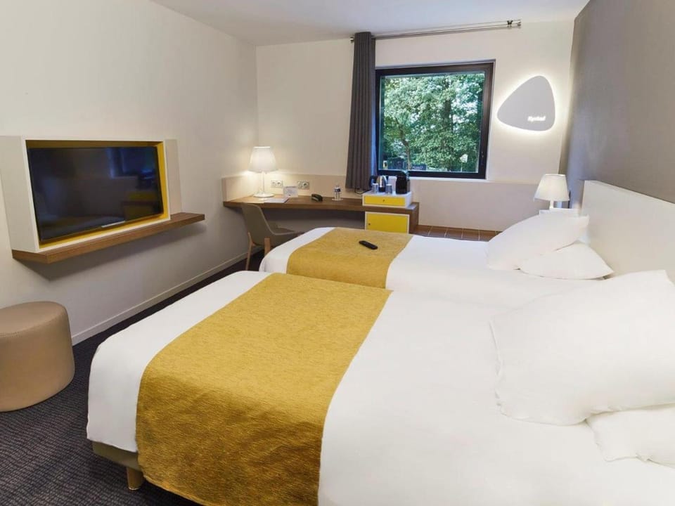 Kyriad Prestige Pau - Zenith - Palais des Sports Hotel in Pau