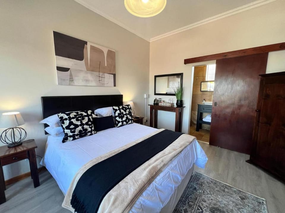 Sea Whisper Guest House & Self Catering Bed and Breakfast in Eastern Cape