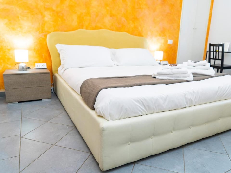 Salotto Piramide Bed and Breakfast in Rome