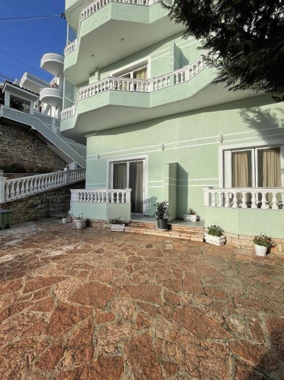 Relax Apts Saranda Hotel in Sarandë