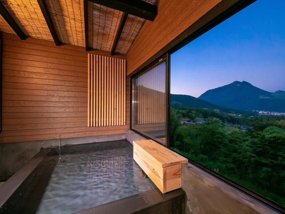 Ryokan Yufuin Tsubaki Ryokan in Japan