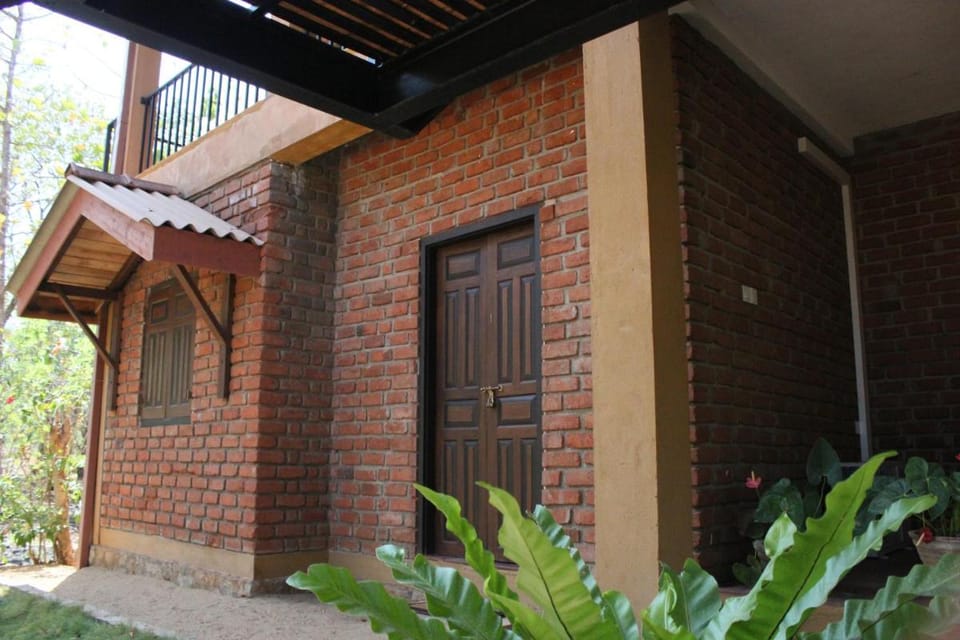 Guruge Villa Habarana Inn in Dambulla