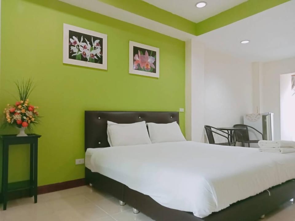 Moonlight Place Hotel in Pattaya City