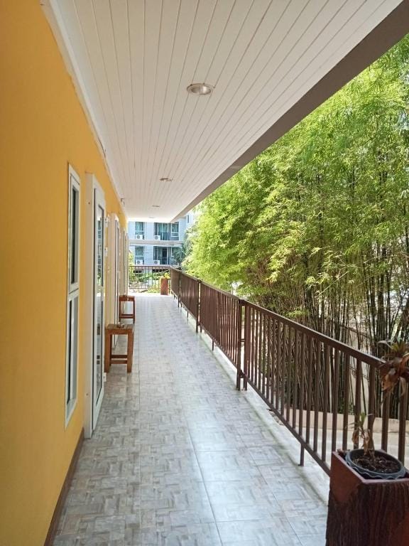 Moonlight Place Hotel in Pattaya City