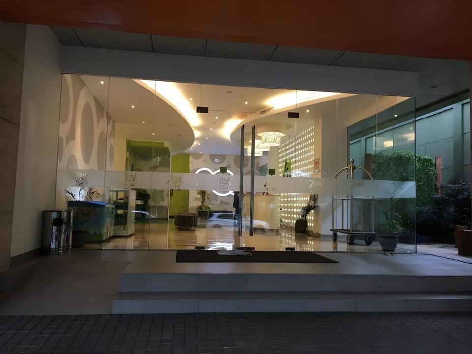 Zest Hotel Jemursari Hotel in Surabaya