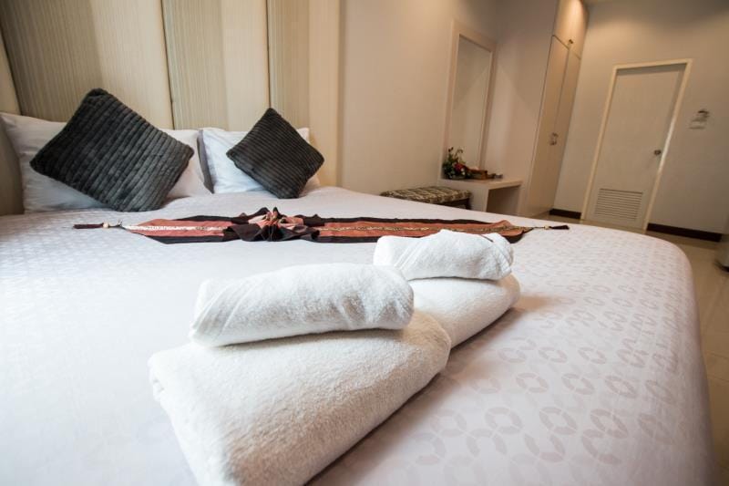 Egg Colony Vacation Home Bed and Breakfast in Chiang Mai