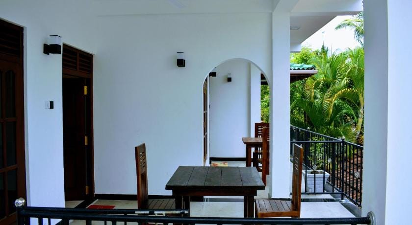 Wayside Guesthouse Bed and Breakfast in Mirissa
