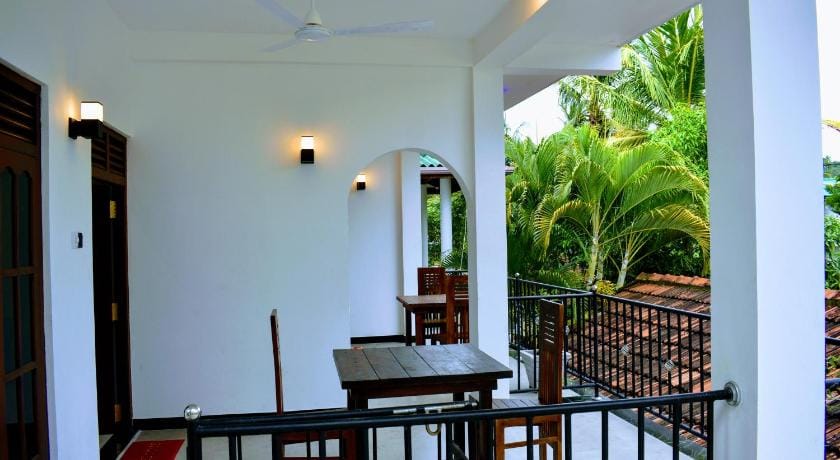 Wayside Guesthouse Bed and Breakfast in Mirissa