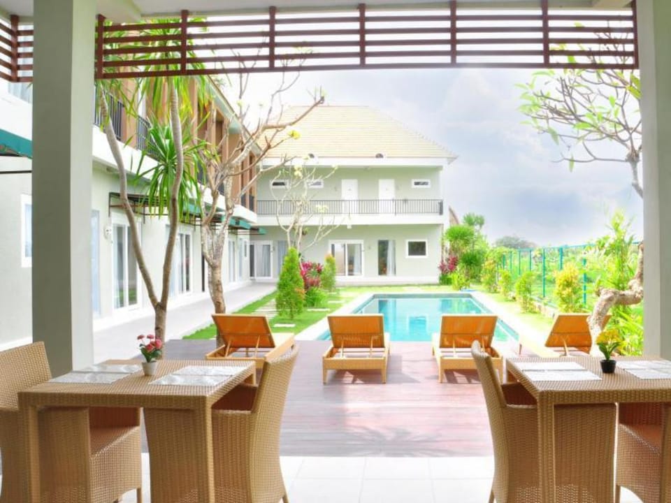 Villa Tangtu Beach Inn Hotel in Sukawati