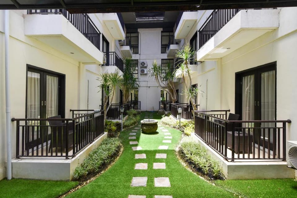 RedDoorz Plus near Mall Bali Galeria 2 Hotel in Denpasar