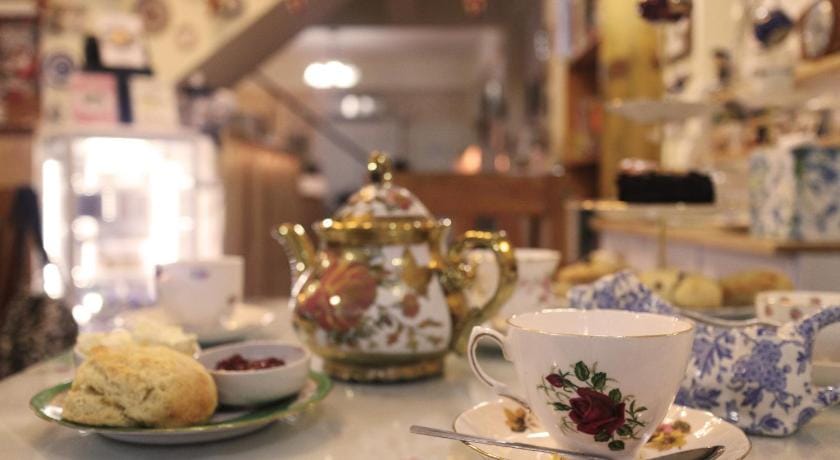 The London Tearoom Bed and Breakfast in Chiang Mai
