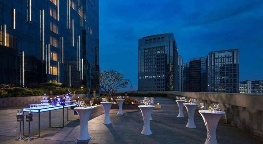 DoubleTree by Hilton Xiamen Wuyuan Bay Hotel in Xiamen