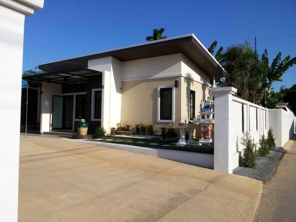 Phumipat Resort Thungsong Vacation rental in Thailand