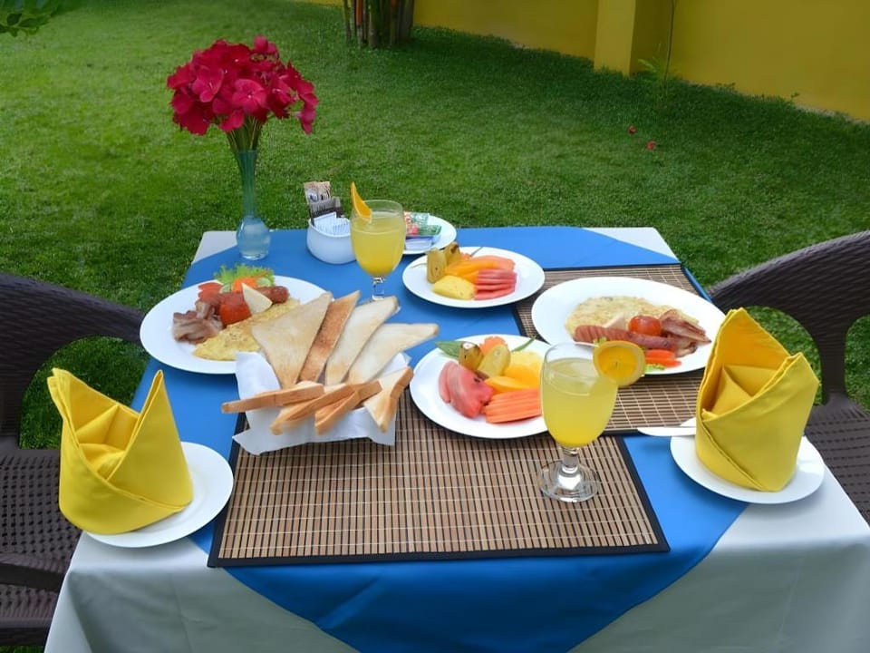Inlak Garden Hotel Hotel in Negombo